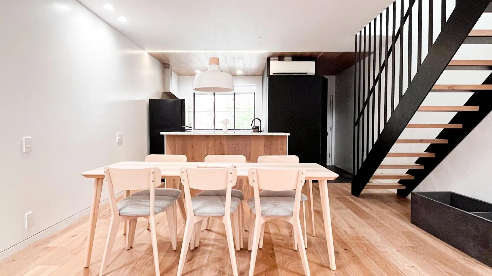 Modern, Charming, Spacious 3-Bedroom Retreat In Brooklyn With Rem-Casa نيو يورك
