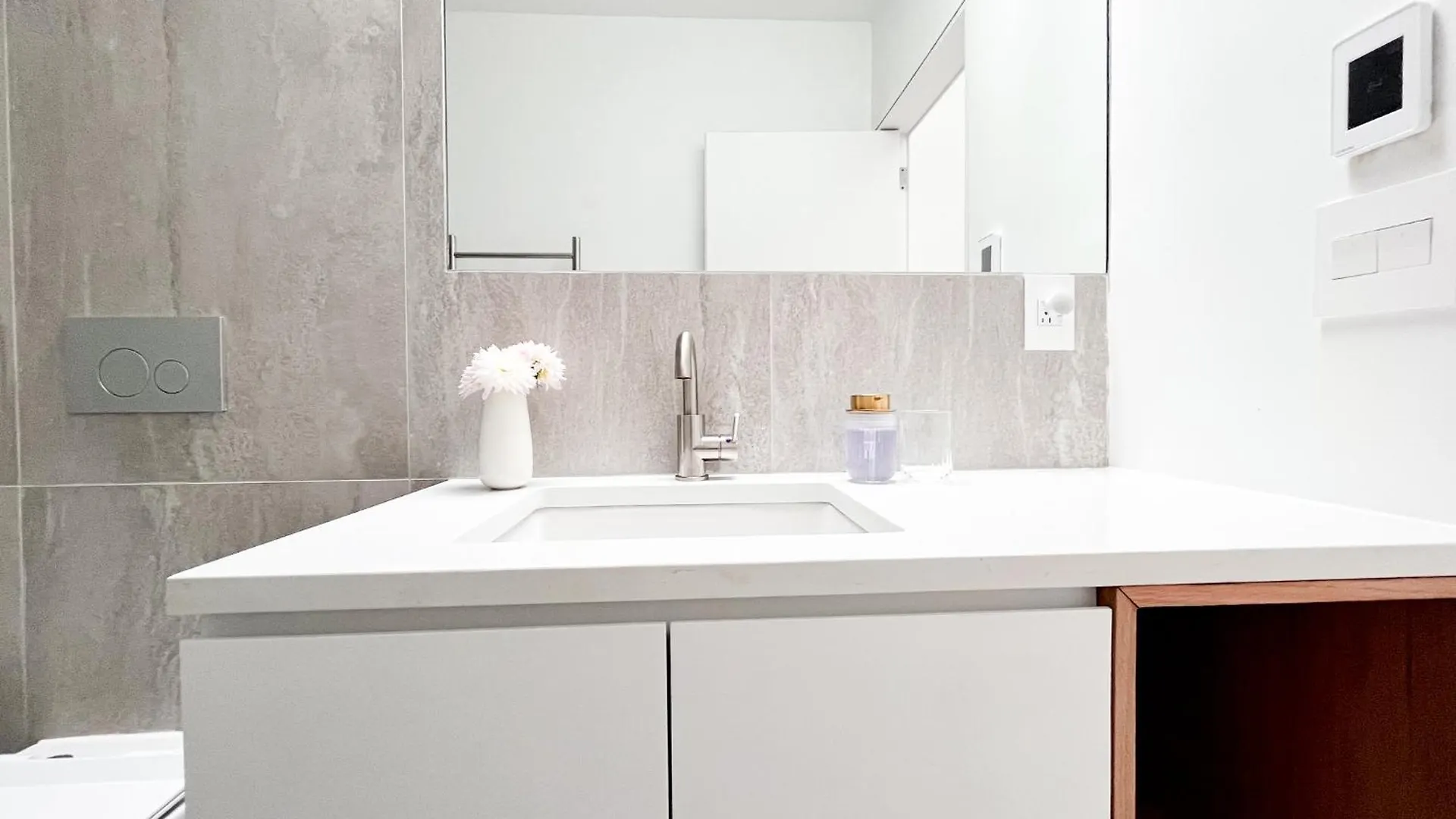 شقة Modern, Charming, Spacious 3-Bedroom Retreat In Brooklyn With Rem-Casa نيو يورك