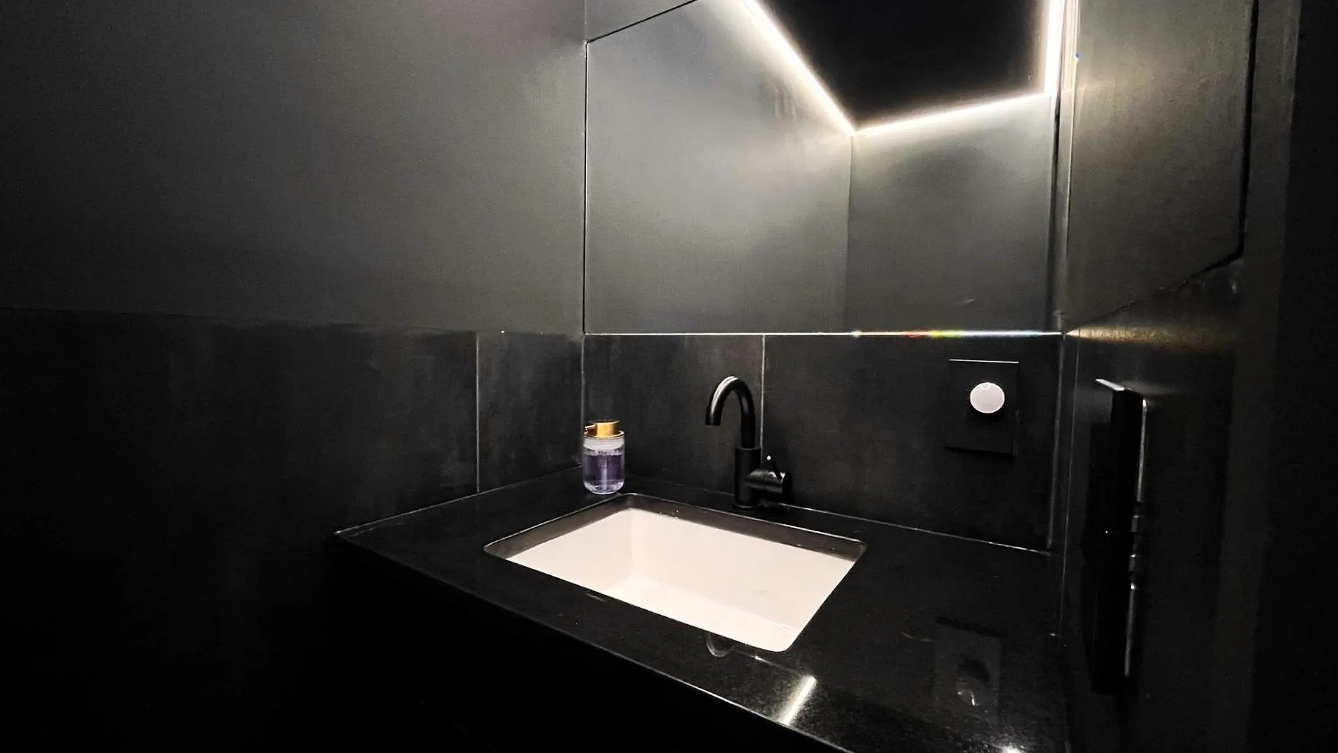 Modern, Charming, Spacious 3-Bedroom Retreat In Brooklyn With Rem-Casa 纽约 美国